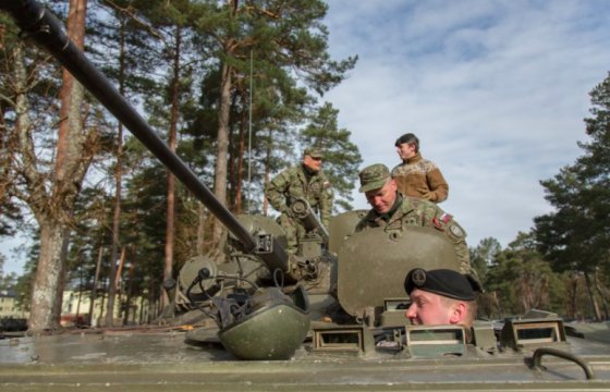 Дороги стран Балтии приспособят под военную технику НАТО
