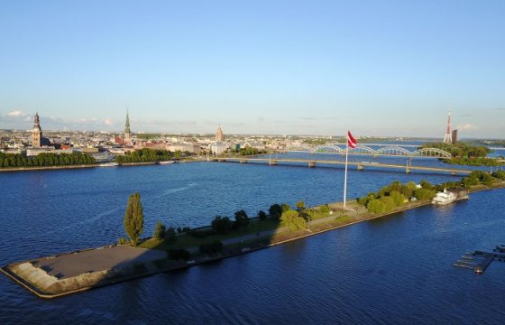 Латвия выплатит бывшим членам правительства 373 тысячи евро