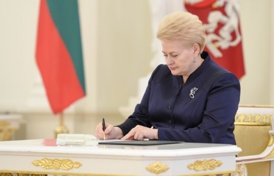 Президент Литвы будет бороться с «вечными руководителями» государственных предприятий