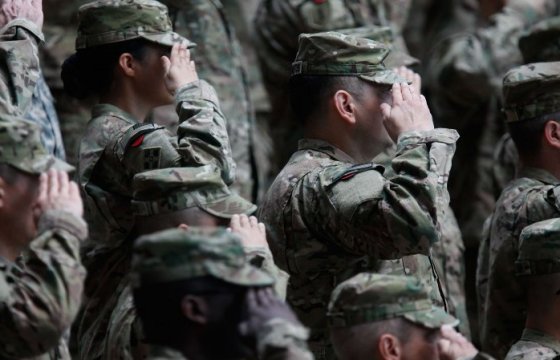 Байден отменил запрет Трампа на службу трансгендеров в армии