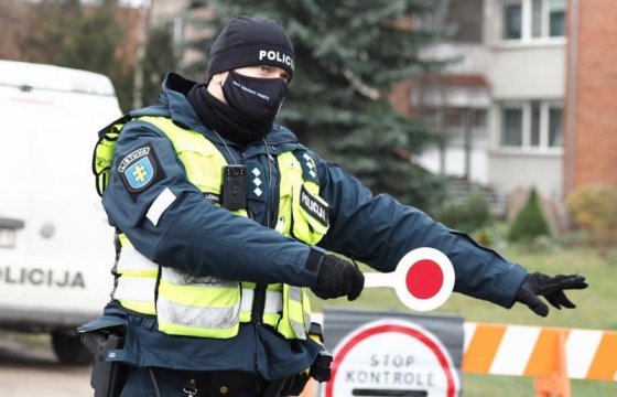 Литва накануне Рождества: полиция меняет тактику проверки автомобилей