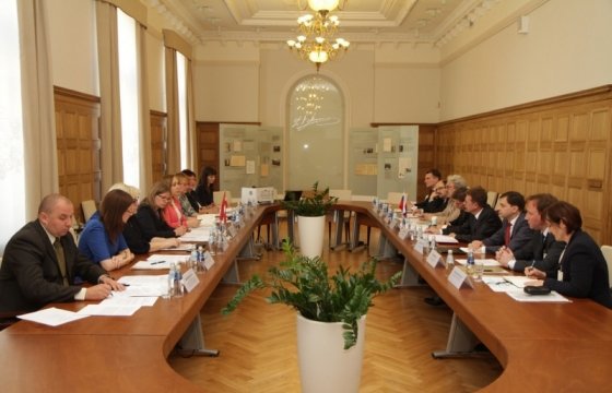Латвия и Россия продолжают консультации по упрощению визового режима для жителей приграничья