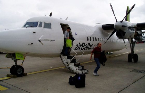AirBaltic временно сократит еще сто человек из-за вспышки коронавируса