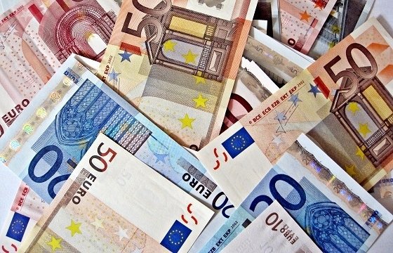 Работающие за границей граждане Латвии могут не подавать декларацию о годовом доходе