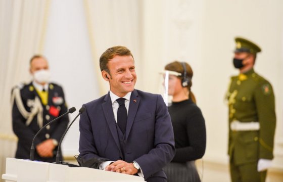 Президент Франции встретился со Светланой Тихановской