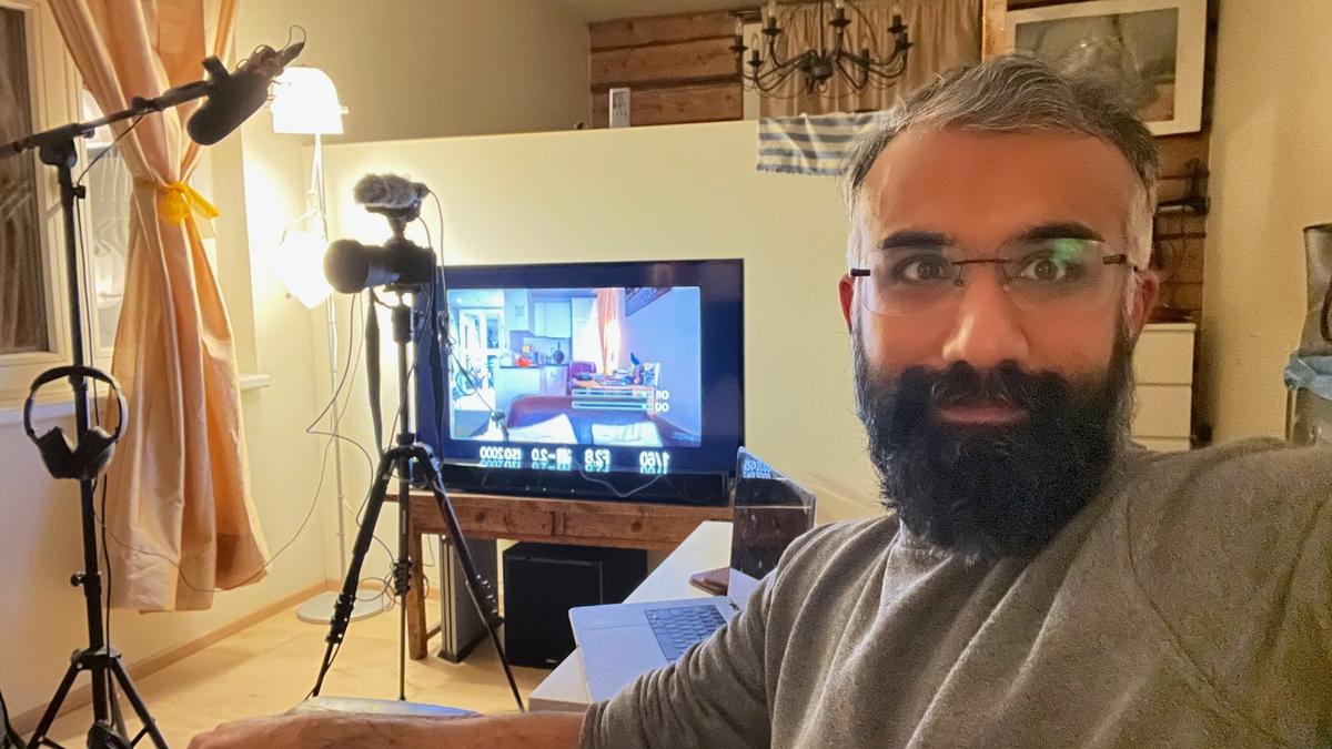 «Эстония дает людям возможность быть теми, кем они хотят быть» — Манан Анвар, видеоблогер, переехавший из Пакистана в Таллинн