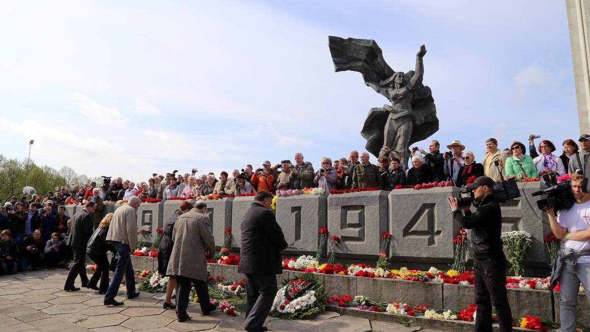 В Риге не будут праздновать 9 мая у памятника освободителям