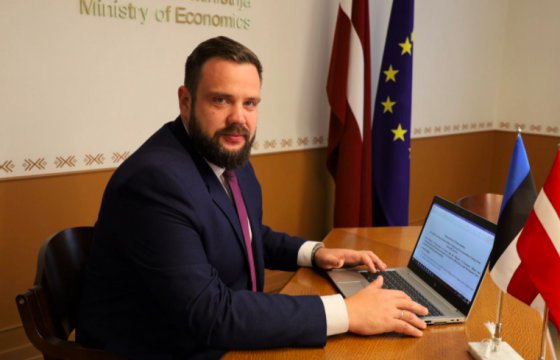 Министр экономики Латвии ушел на карантин