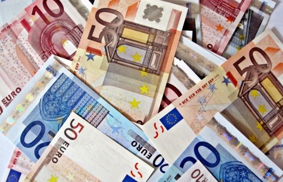 Экономист: Инфляция из-за введения евро смягчила дефляцию в Литве