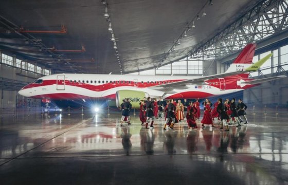AirBaltic представил «самолет столетия» (ФОТО)