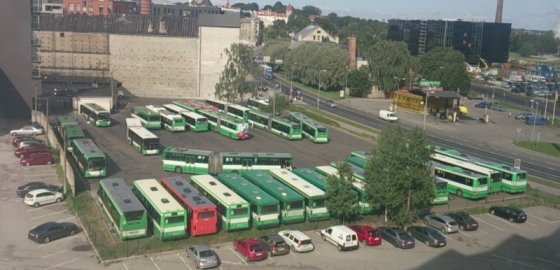 Законопроект о повышении платы за парковку в Таллине прошел первое чтение