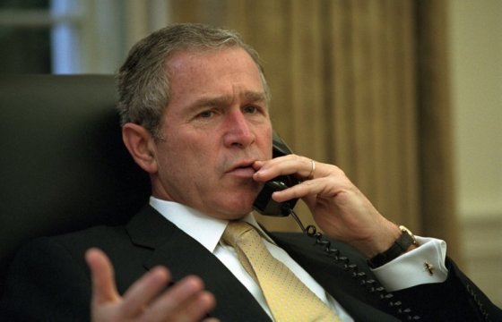 Бывший президент США Джордж Буш стал почетным гражданином Вильнюса