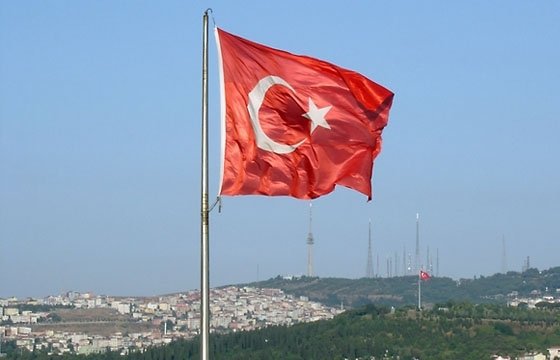 В Стамбуле вертолет с гражданами России на борту столкнулся с телевышкой; есть погибшие