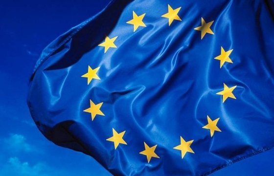 Еврокомиссия призывает людей из-за терактов оставаться дома или в офисах