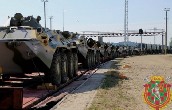 В Беларусь прибывают первые поезда с военными и техникой из РФ