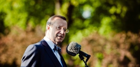 Президент Ильвес: в Эстонии крымский сценарий вряд ли повторится