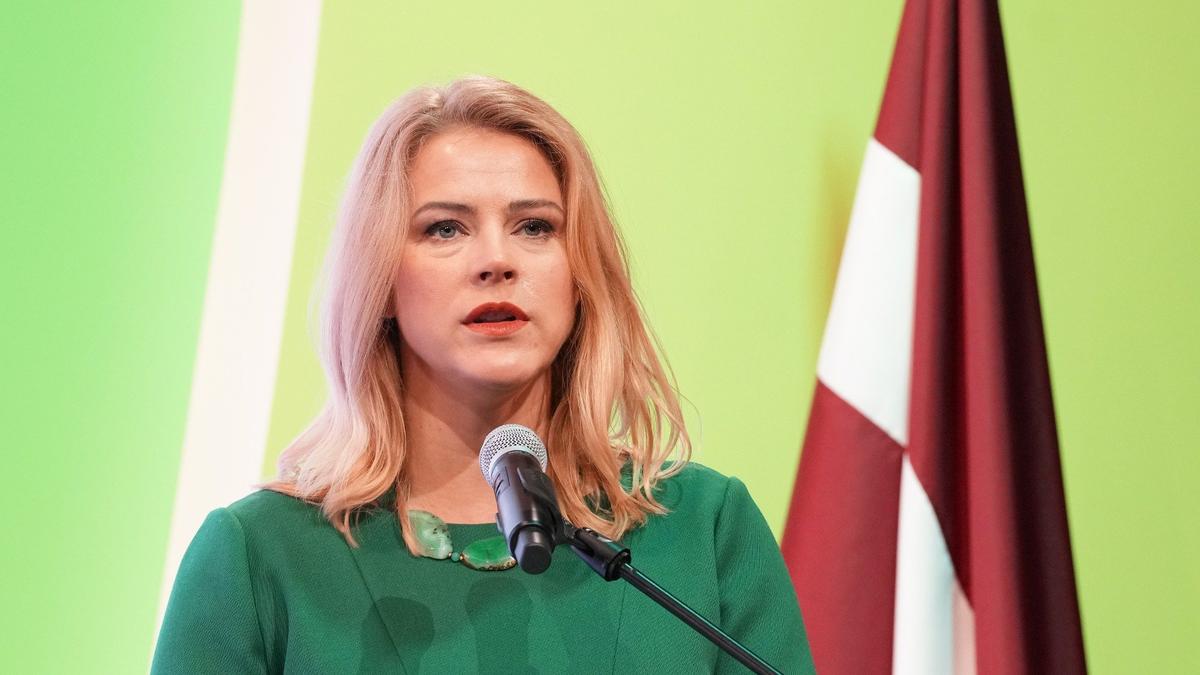 Окончательное решение о запрете русского языка в общественных СМИ Латвии еще не принято — премьер-министр Эвика Силиня