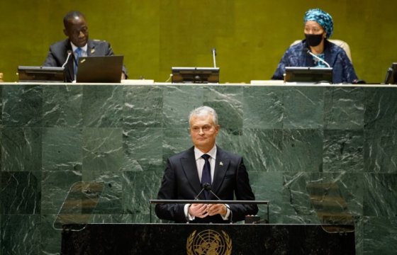 Президент Литвы призвал ООН решить вопрос нелегальной миграции