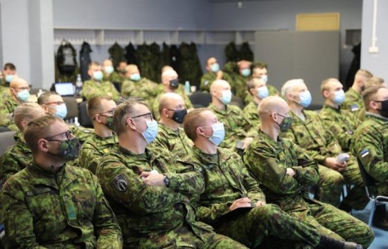 Уволенные за отказ вакцинироваться служащие Сил обороны Эстонии подали в суд