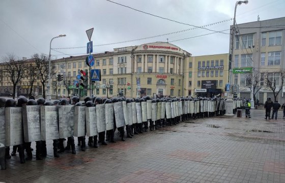 В Минске жестко задерживали участников стихийного шествия