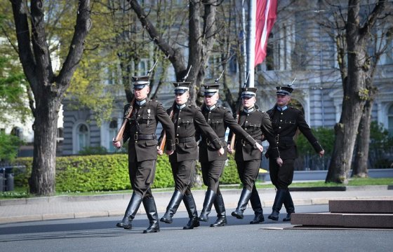 В Даугавпилсе на год перенесли парад Национальных вооруженных сил