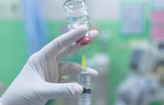 В Германии впервые разрешили тестировать на людях вакцину против коронавируса