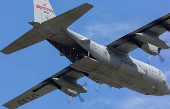 Военный самолет с 85 людьми на борту разбился на Филиппинах