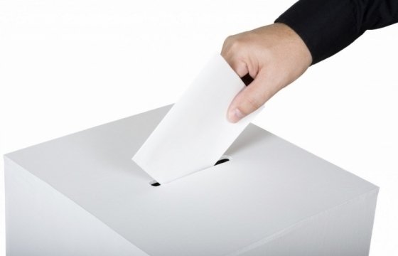 Опрос: 43% готовы голосовать за партии действующего мэра на выборах в Риге