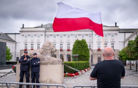 В Польше из-за протестов отложили введение запрета на аборты
