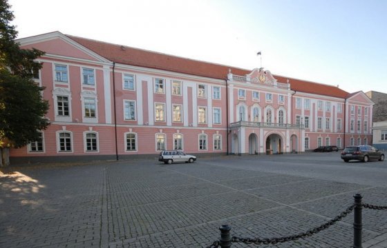 Парламент Эстонии покинуло рекордное число депутатов