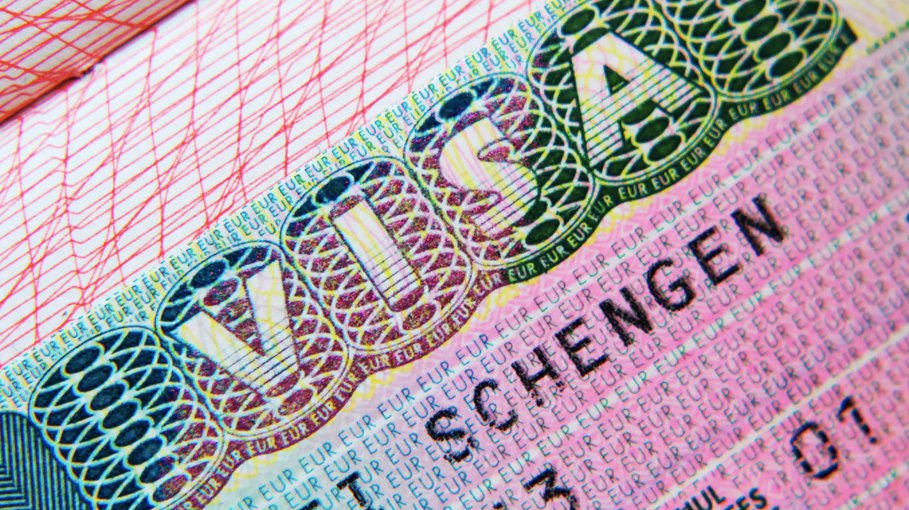 Эстония закрывает границы для граждан РФ с шенгенскими визами