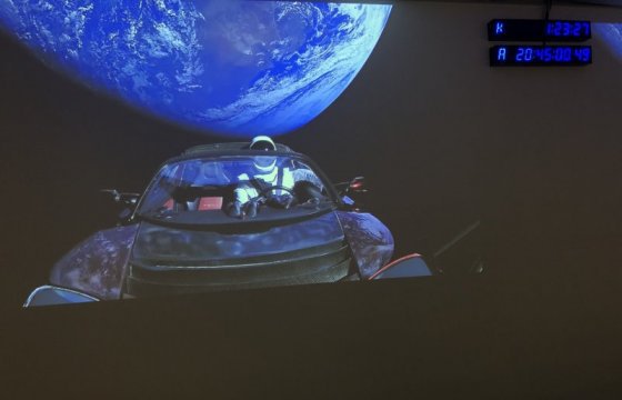 SpaceX не удалось вывести автомобиль на орбиту Марса