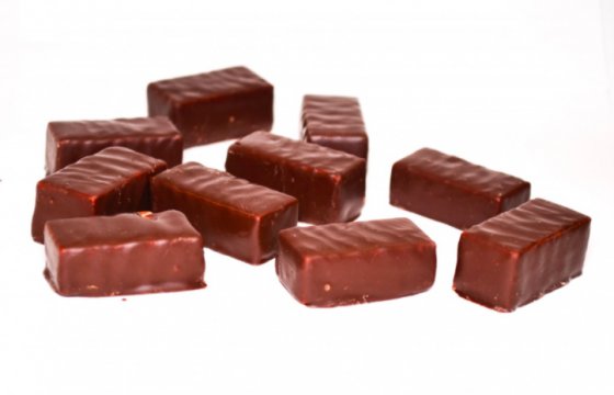 Суд запретил литовской фабрике выпускать конфеты «Красная шапочка»