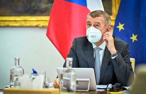Премьер Чехии: ЕС косвенно вынуждает закупать «Спутник V»