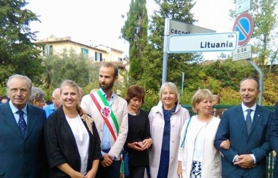 Улицу СССР во Флоренции переименовали в улицу Литвы