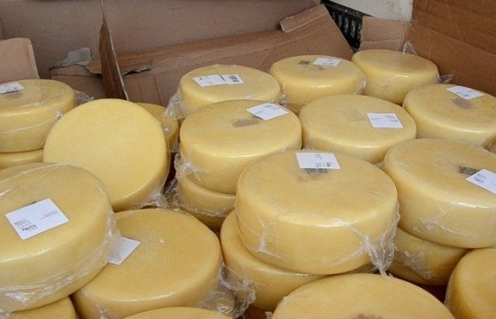 В России уничтожат более 20 тонн литовского сыра
