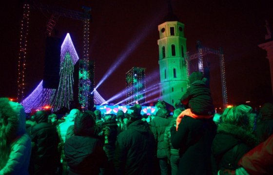 В Вильнюсе зажгут рождественскую елку; перекрыт ряд улиц