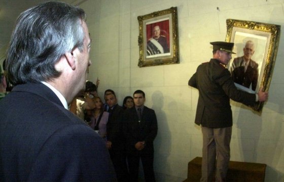 Бывшего президента Аргентины приговорили к 20 годам тюрьмы