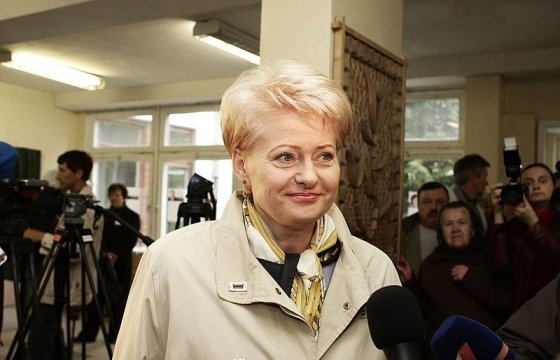 Грибаускайте предложила отложить принятие социальной модели до парламентских выборов
