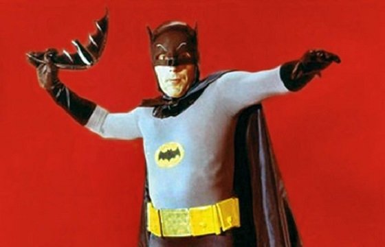 В США умер актер Адам Уэст, сыгравший Бэтмена