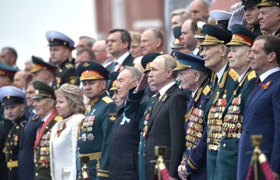 СМИ: Парад Победы в Москве перенесут из-за коронавируса