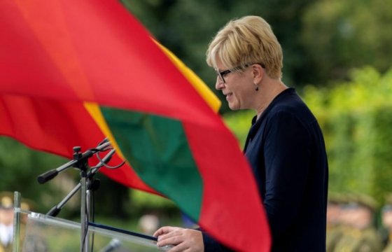 На день поминовения усопших в Литве будет 4 выходных: премьер призывает оценить необходимость поездок