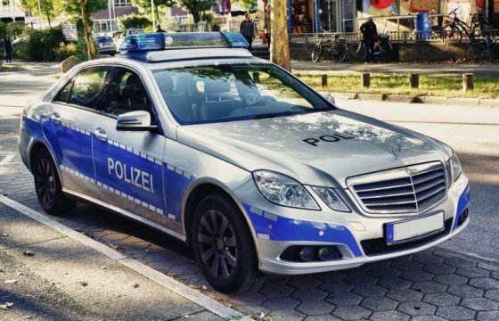 В Германии автомобиль въехал в участников карнавала