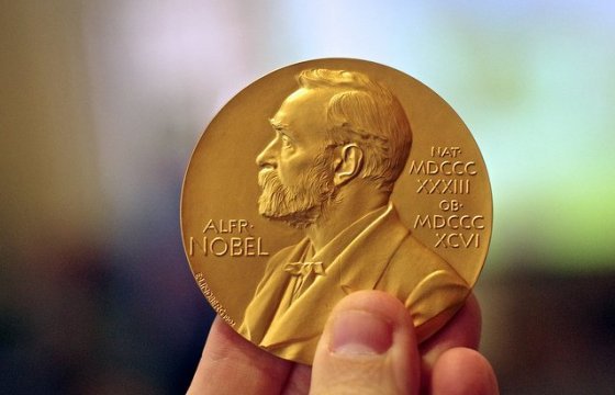 Нобелевскую премию по медицине присудили за терапию рака