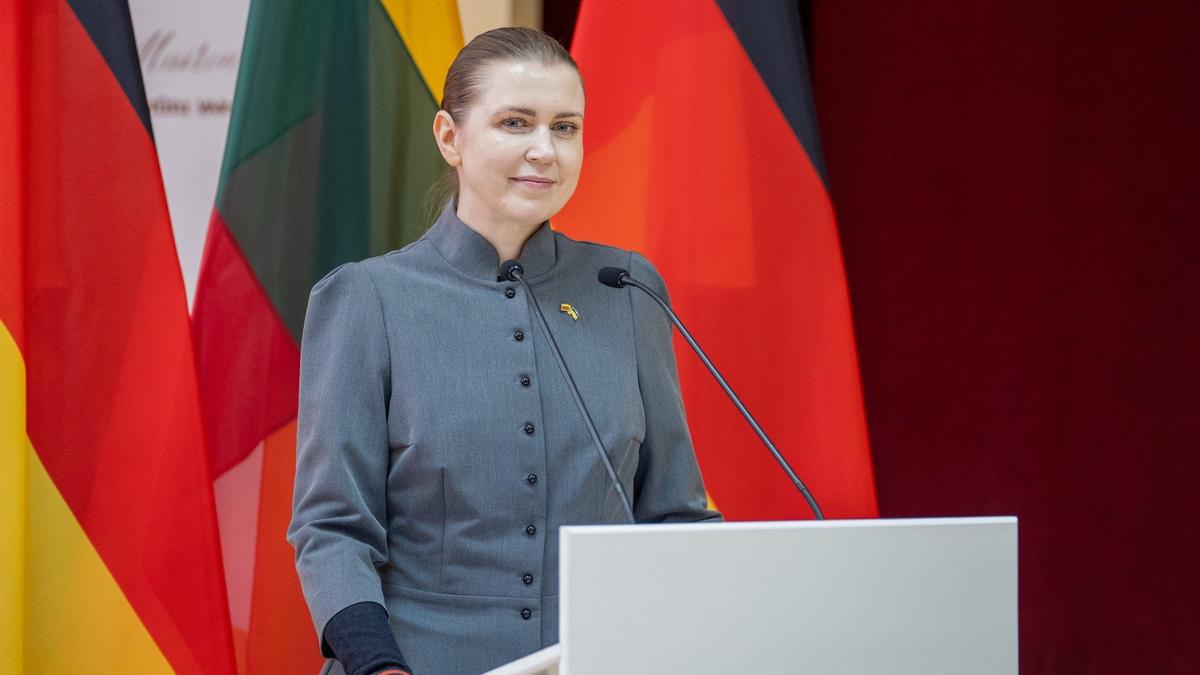 Министр обороны Литвы Довиле Шакалене объявила о решении уйти в отставку