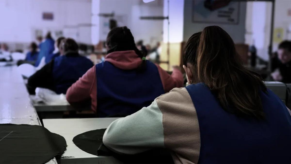«Помогите пойти воевать». Репортаж из Збаражской исправительной колонии, заключенные которой ждут возможности воевать в ВСУ