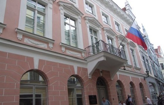 Посольство РФ посоветовало эстонскому парламентарию «вылезти из танка»