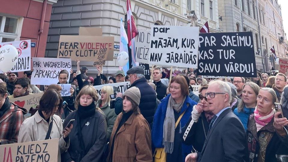 Amnesty International призывает президента Латвии не подписывать закон о выходе страны из Стамбульской конвенции