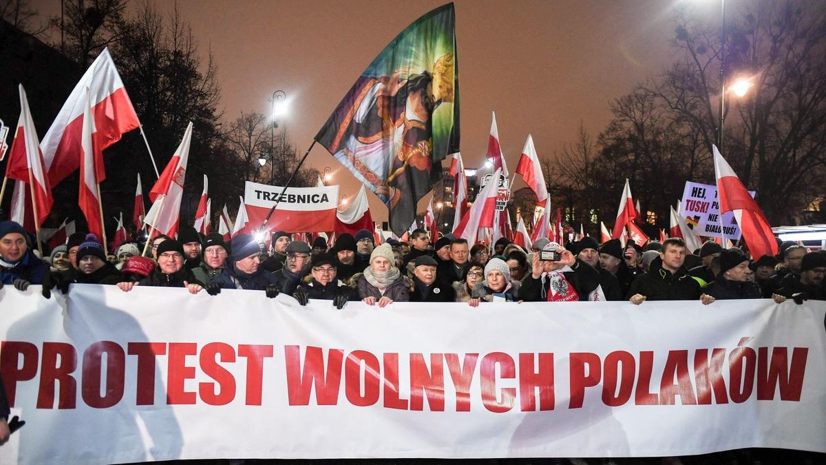 «Протест свободных поляков». Что происходит в польской политике с новым правительством Дональда Туска
