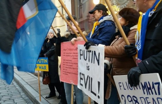 В Таллине — еженедельная акция в поддержку Украины